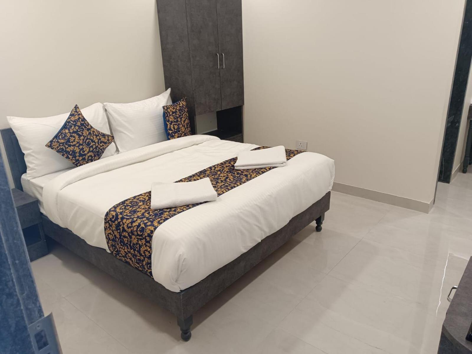 Royal Ocean Prime Hotel Джайпур Екстериор снимка