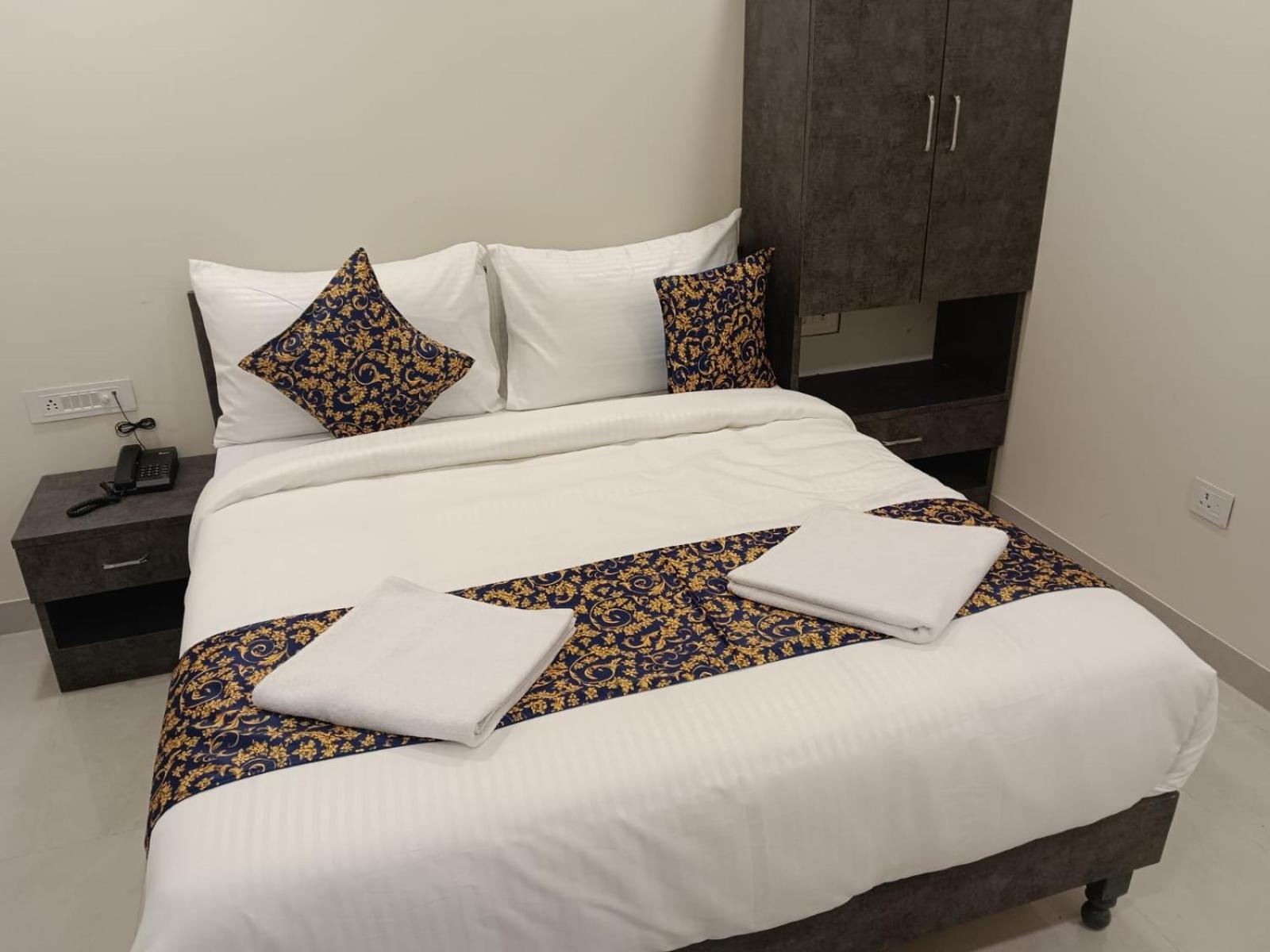 Royal Ocean Prime Hotel Джайпур Екстериор снимка